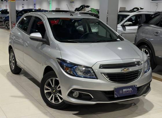 CHEVROLET ONIX 1.4 MPFI LTZ 8V FLEX 4P AUTOMÁTICO CHEVROLET ONIX 1.4 MPFI LTZ 8V FLEX 4P AUTOMÁTICO